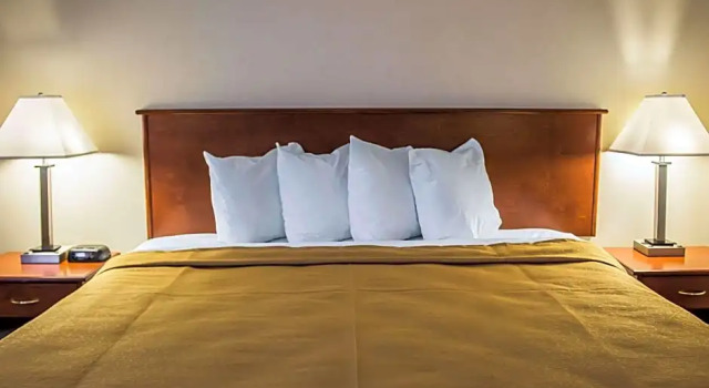 Двухместный номер Deluxe Baymont by Wyndham Youngstown