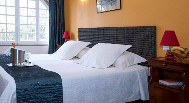 Logis Hôtel Restaurant Le Coq Hardi, Забронировать Отель Пуйи-сюр-Луар Nièvre, рядом с Tour du Pouilly Fume