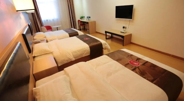 Трёхместный номер Standard Thank Inn Hotel Ningxia Yinchuan Xixia District Tongxin Road