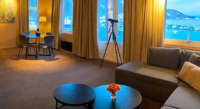 Люкс с видом на озеро Rognan Hotel