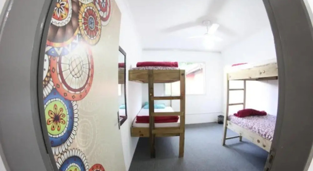 Кровать в общем номере (женский номер) Inefável Hostel Floripa