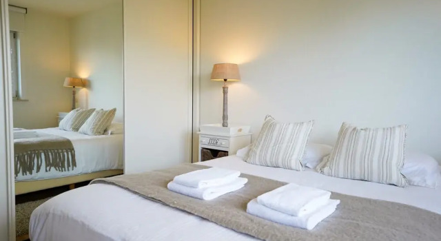 Spacious Apartment With Sea Views, Prenota Appartamento Koksijde 