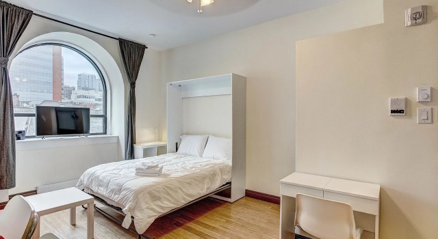 Destination Stays Montreal Downtown