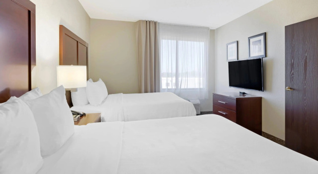Четырёхместный номер Standard Comfort Inn & Suites Wichita Northeast