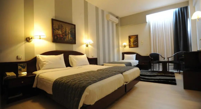 Трёхместный номер Standard Lingos Hotel