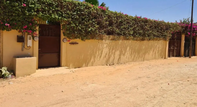 Коттедж с 3 комнатами keur GAANSOTI