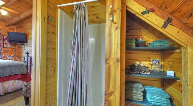 Simple Pleasures, Prenota Hotel Brown Mill Stati Uniti