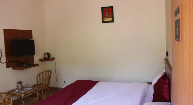 Beyond Stay Kastura Kanatal, Rezervovat Hotel Kanatal Uttarakhand