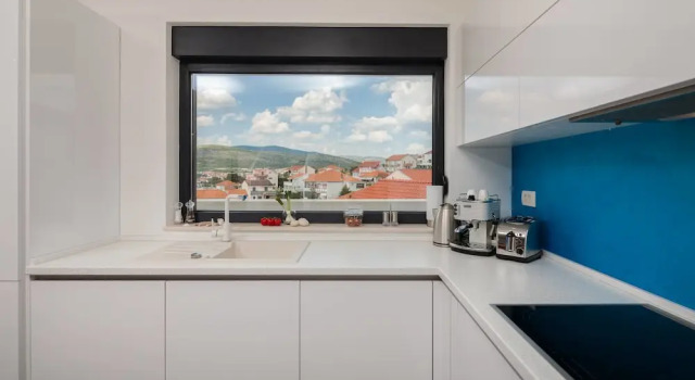 Villa Salt - 10 people, heated pool, Trogir, near beach & Split airport, Забронировать Вилла Отели Трогир 5 звезд, рядом с Church of St. Dominic, 5*