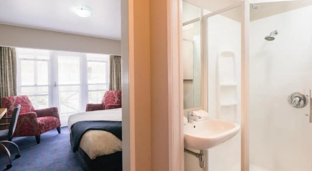 Студия Comfort Discovery Settlers Hotel