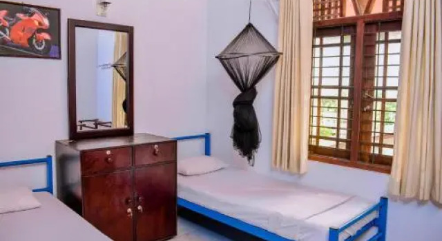 Sanron Home Stay, Забронировать Отель Галле Округ Галле