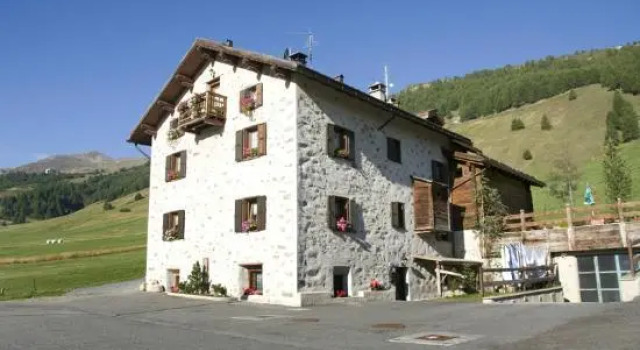 Appartamento Milly, Buchen Sie Ferienwohnung Hotels in Livigno mit Parkplatz, Parkplätze