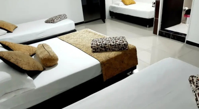 Hotel Vip 70 Medellin, Забронировать Отель Лаурелес-Эстадио Медельин, рядом с San Antonio's Square