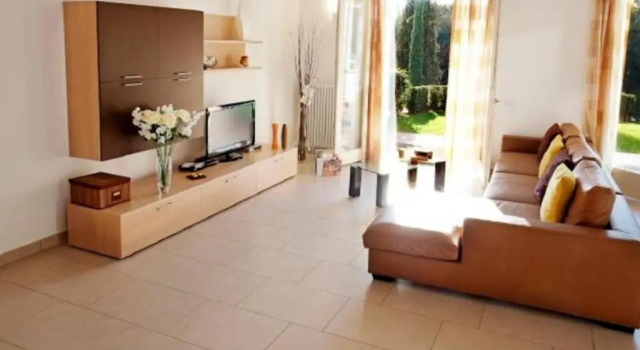 Tremezzo Residence 3, Book Hotel Hoteller i Tremezzo med pool, Swimmingpool