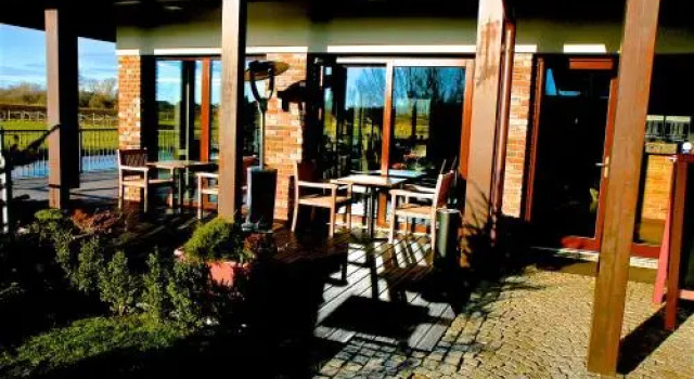 Restaurace&Rooms Na Jitrách, Reserva ahora Hotel Semice Bohemia Central