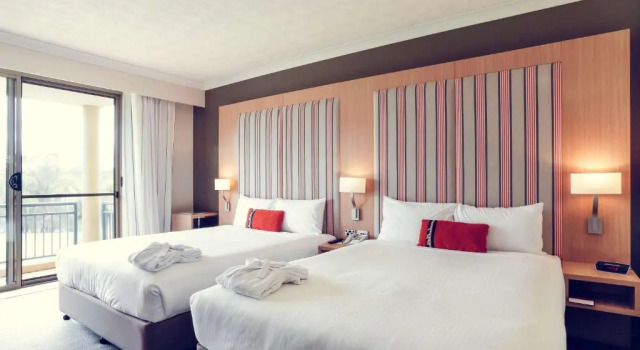 Двухместный номер Standard с видом на поле для гольфа Mercure Gold Coast Resort