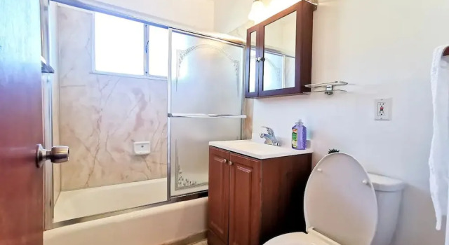 Апартаменты Comfy 2BR 1Bath Apartment near HWY580-80