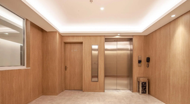 Hanting Premium Hotel Qingdao Taidong Metro Station, Prenota Hotel Hotel a Shandong con parcheggio, Parcheggio