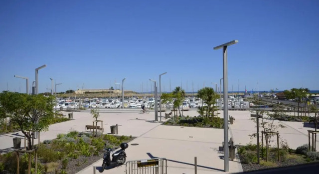 Studio Vue Port Et Mer