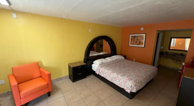 Номер Comfort Apollo Inn