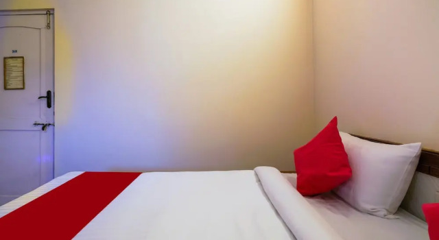 Двухместный номер Standard Hotel O Raja Residency Near Snow World