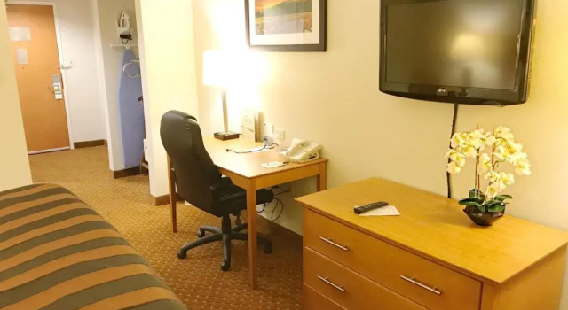 Номер Superior Wingate by Wyndham Louisville East