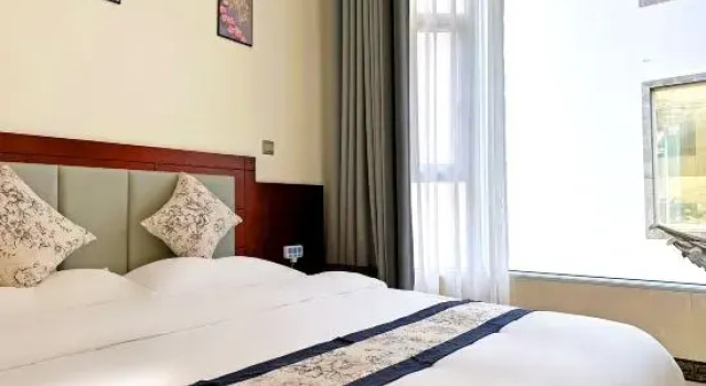 Люкс Deluxe Dali Hesheng Yinghua Inn (Ideal Bang Branch)