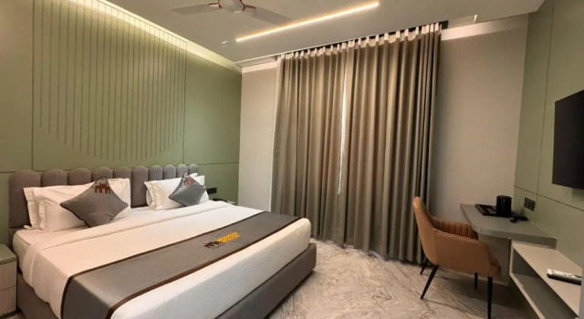 Номер Deluxe Hotel Mumbai House Pithampur