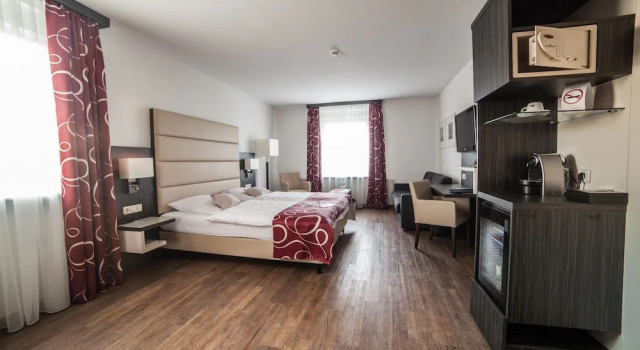 Четырёхместный номер Standard Hotel Stadt Cuxhaven