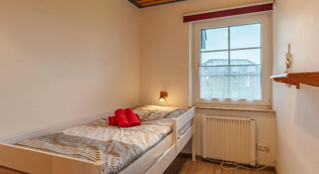 Awesome Apartment in Friedrichskoog-spitze With 2 Bedrooms and Wifi