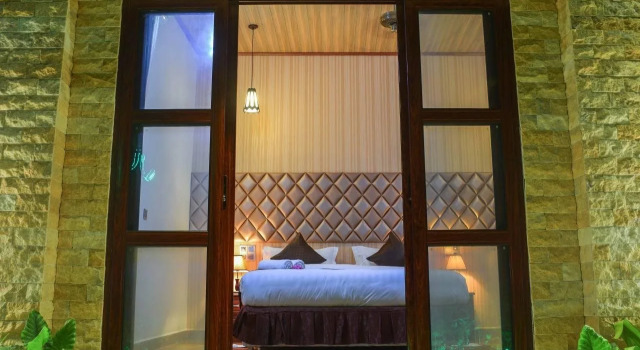 Marina Bay Retreat & Spa