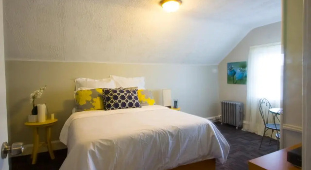 Двухместный номер Deluxe A and FayeBed and Breakfast, Inc