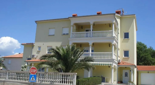 Апартаменты Apartment Komljenovic