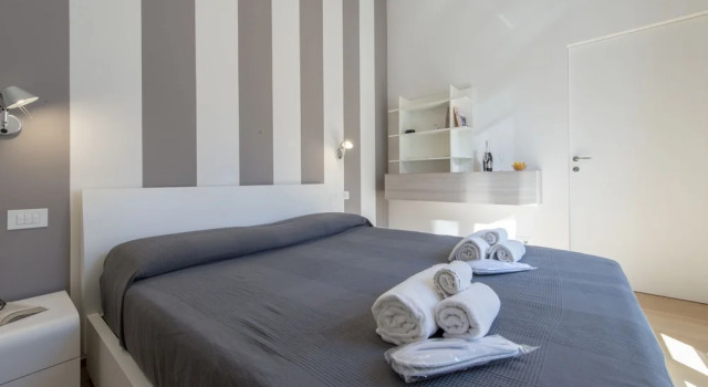 Wagner Apartment - Corso Vercelli, Book Apartment Lorenteggio Milan