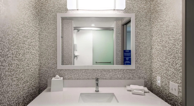 Двухместная Studio suite Hearing accessible Home2 Suites By Hilton Phoenix Airport North, Az