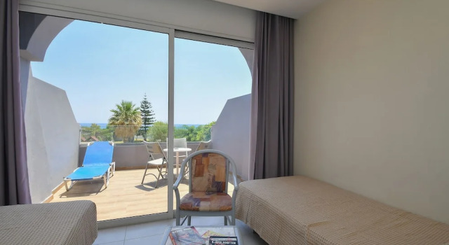 Четырёхместный семейный номер Standard Olympos Beach
