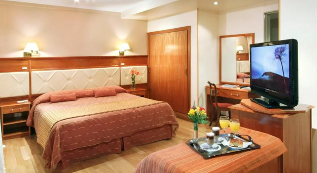 Трёхместный номер Standard Hotel Sheltown