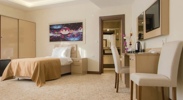 Семейный номер Standard с видом на город Goldhan Hotel