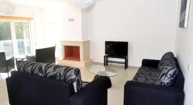 Residência Astramar, Rezervovat Hotel Hotely v Oeste s parkováním, Parkování