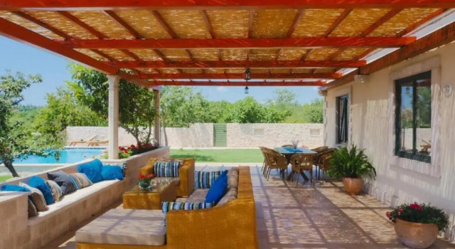 Вилла с 4 комнатами Villa Antonija - Four-Bedroom Villa with Terrace and Private Pool