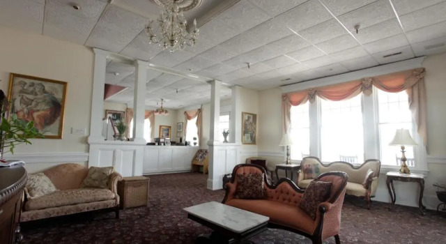 Hotel Macomber