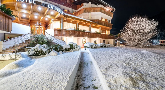 Hotel La Perla, Buchen Sie Hotel Ravascletto Karnien