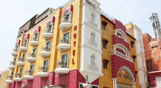 OYO 1835 Sun Hotel Agra, Забронировать Отель Отели Ракабгандж 3 звезды, 3*