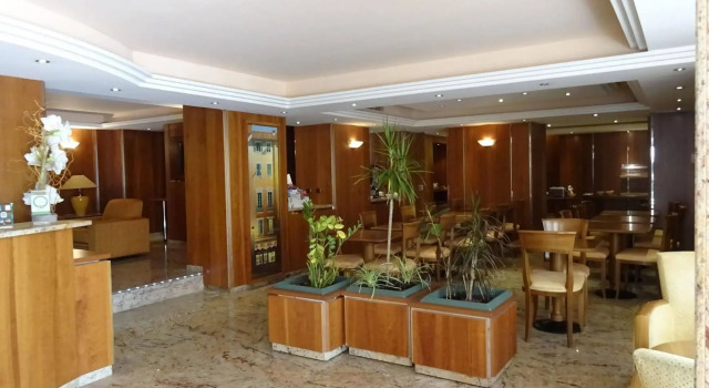 Hôtel Massenet, Забронировать Отель Ницца Приморские Альпы, рядом с Набережная Соединенных Штатов
