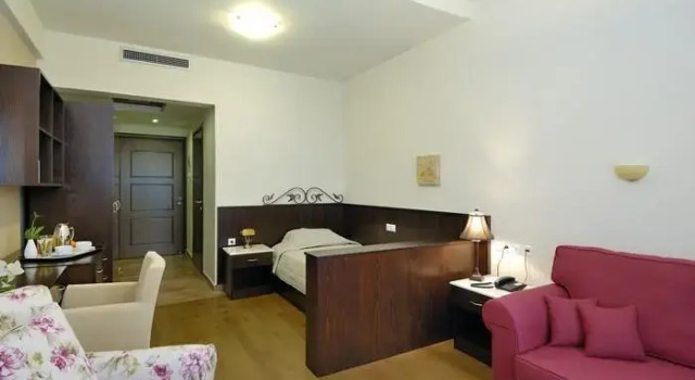 Erato Home for the Elderly, Book Hotel South Pelion Thessalia