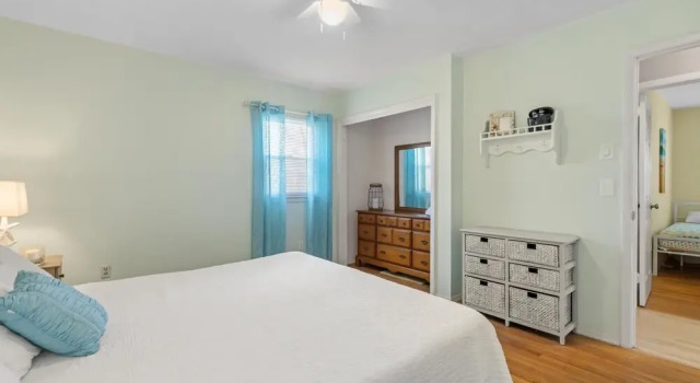 Poppy s Hampton House Large Yard Near Town Beach Restaurant Newl, Book Hotel Hampton Bays The Hamptons