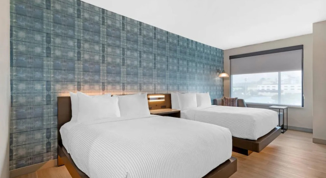 Четырёхместный номер Standard Cambria Hotel Fort Worth - Medical Center