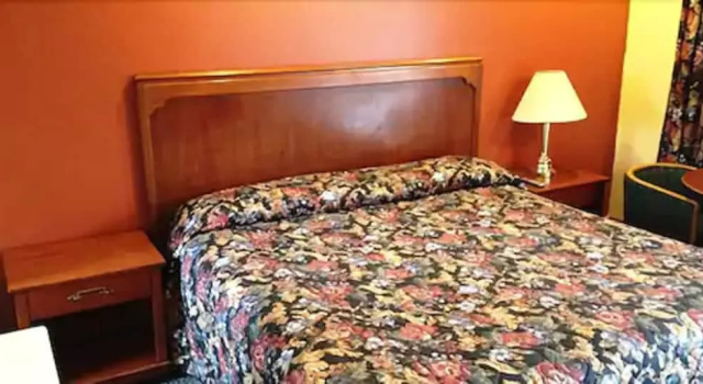 Номер Standard Parkway Motel