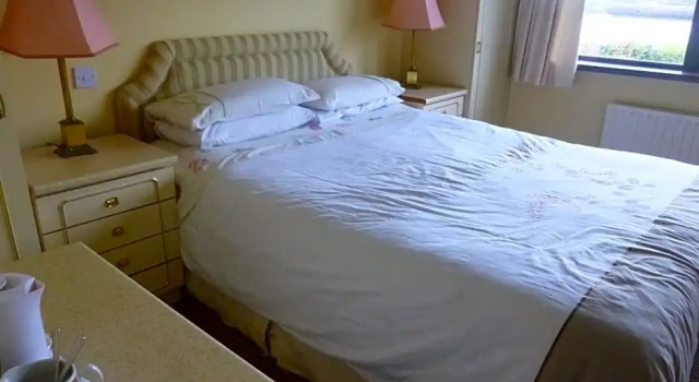 Anchor House Guesthouse, Book Hotel Newport Mayo