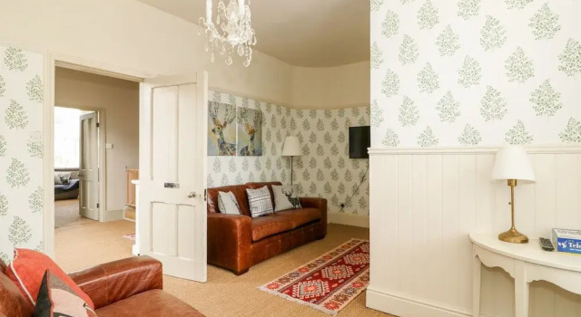 Коттедж Troon Cottage